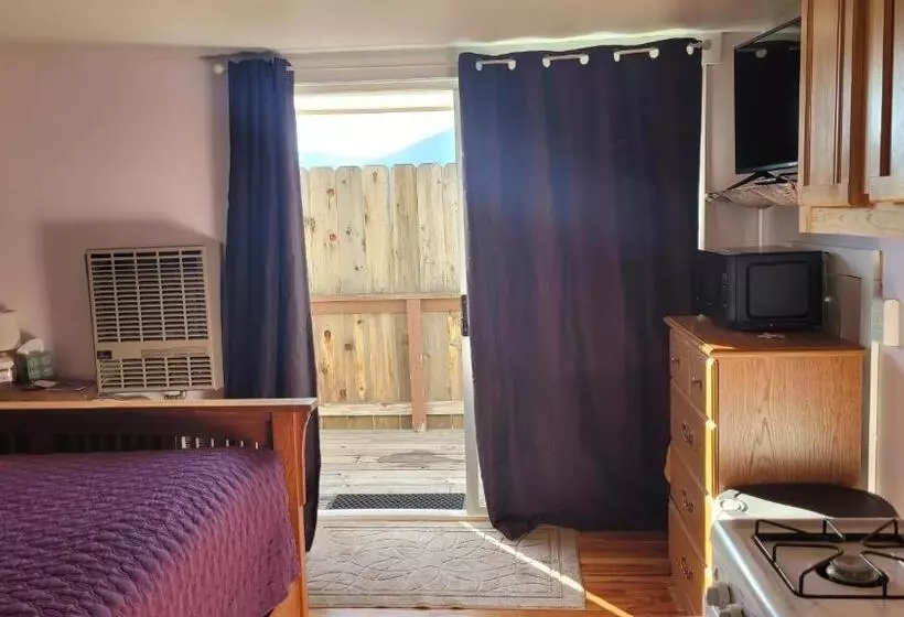 ペンション Angel Cottage With A Sauna Or The Cozy With A Jacuzzi Tub, Both Are Studios With A View Of Mount Sha