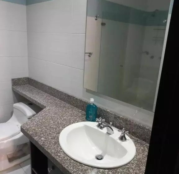 ペンション Hospedaje Lujoso En La Alturas