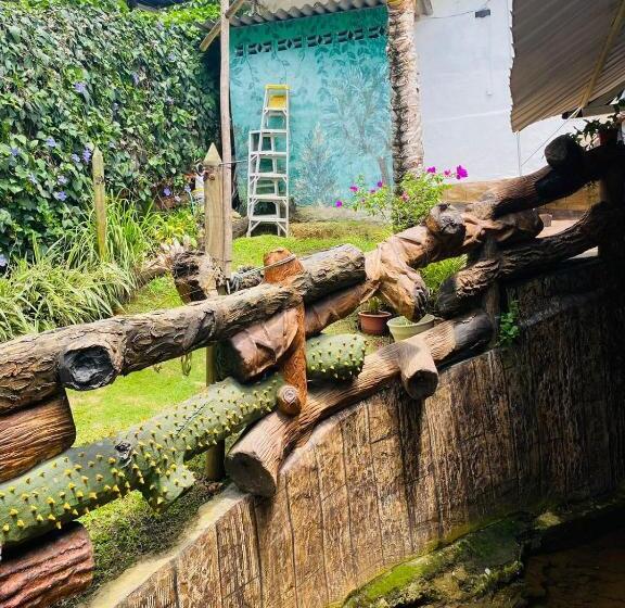 بنسيون Piscina Natural Las Mercedes