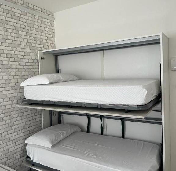 پانسیون Rosso Conero Le Grotte Rooms & Apartments