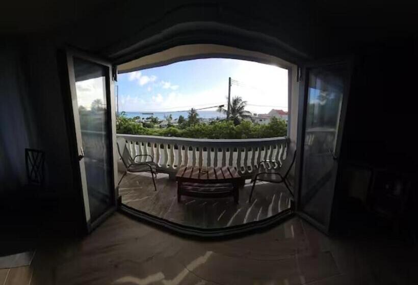 پانسیون Shkyblue Suites