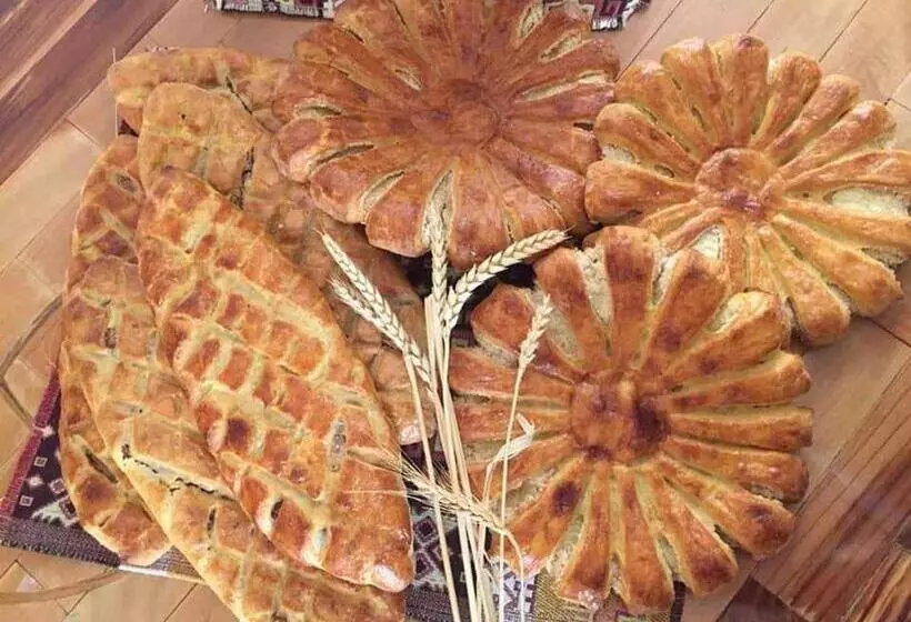 پانسیون Sun House