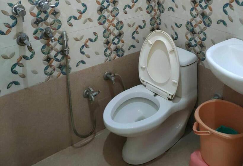 Spot On Shree Krishna Hotel And Restaurant