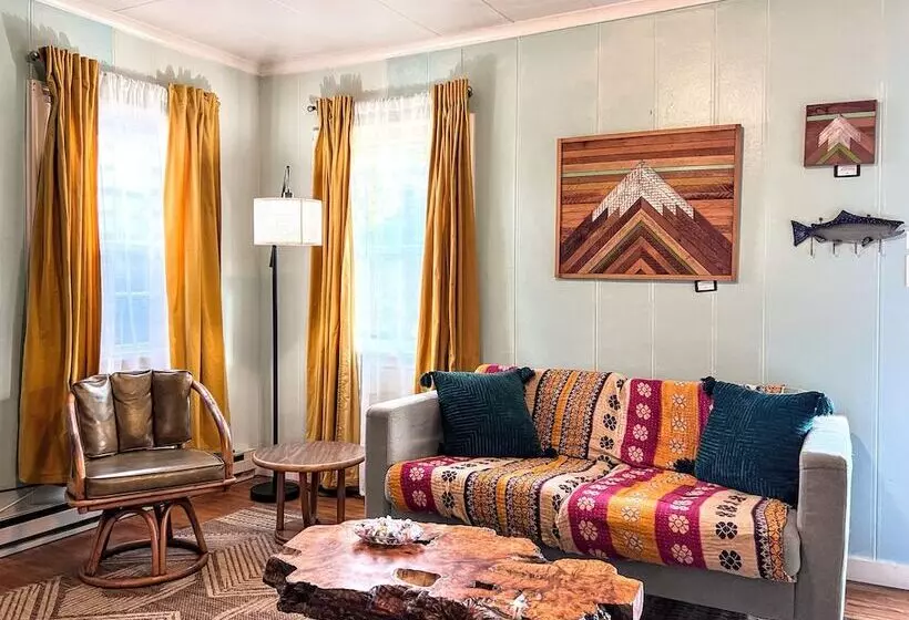 Retkeilymaja Seafare