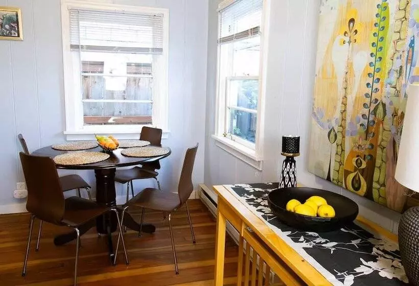 Retkeilymaja Seafare