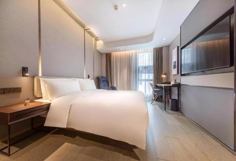 Atour Hotel Xiamen Jimei Lake Business Center