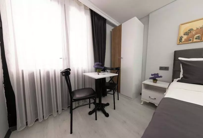 Aya Langa Guesthouse