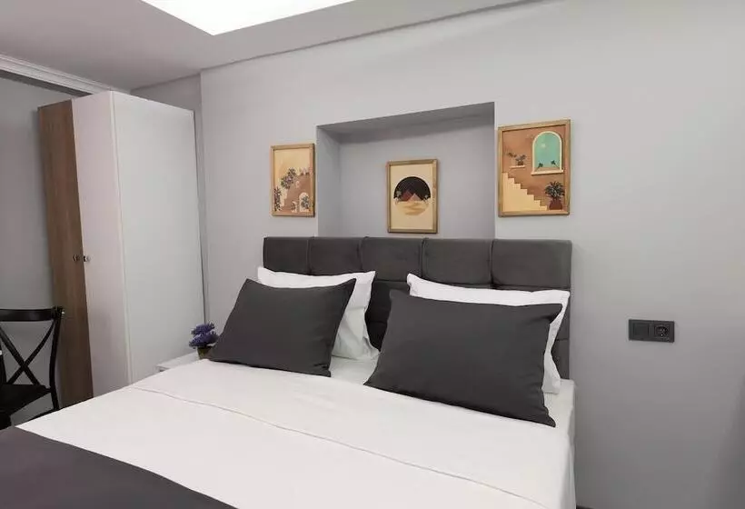 Aya Langa Guesthouse