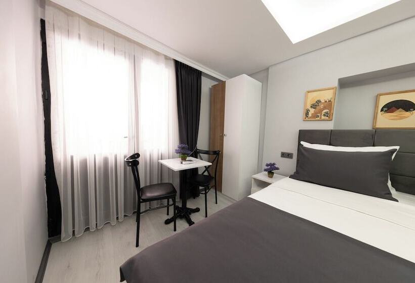 Aya Langa Guesthouse