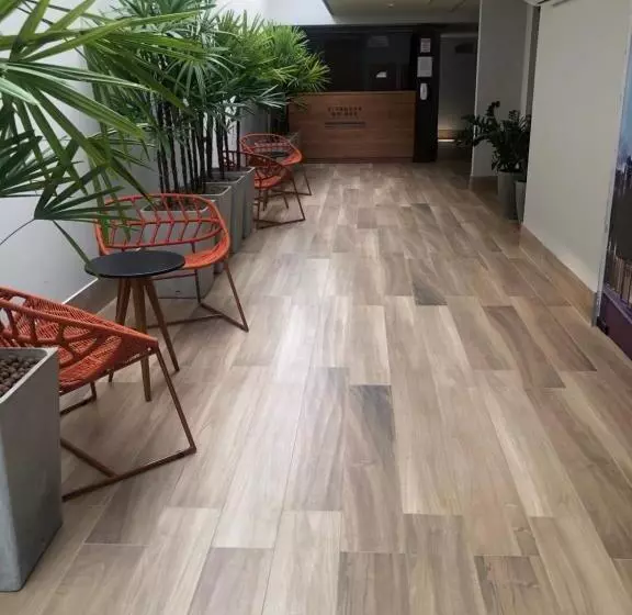 Flat A 100m Do Mar