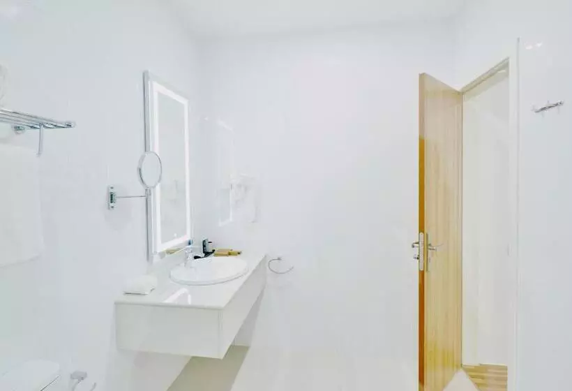 هتل Akomadoo Retreat