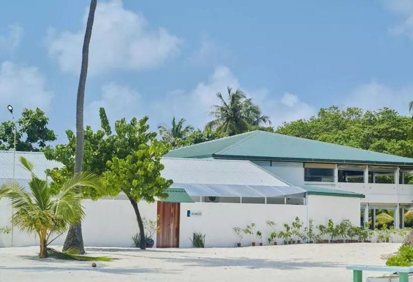 هتل Akomadoo Retreat