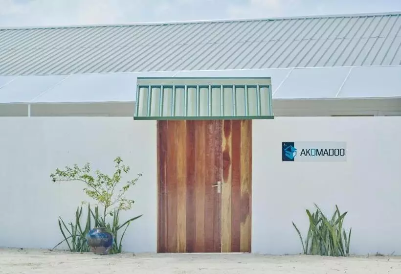 هتل Akomadoo Retreat