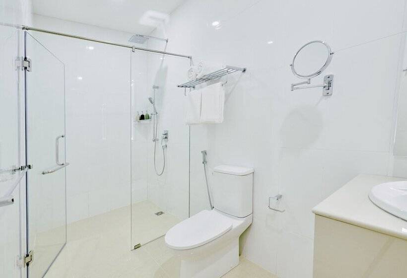 هتل Akomadoo Retreat