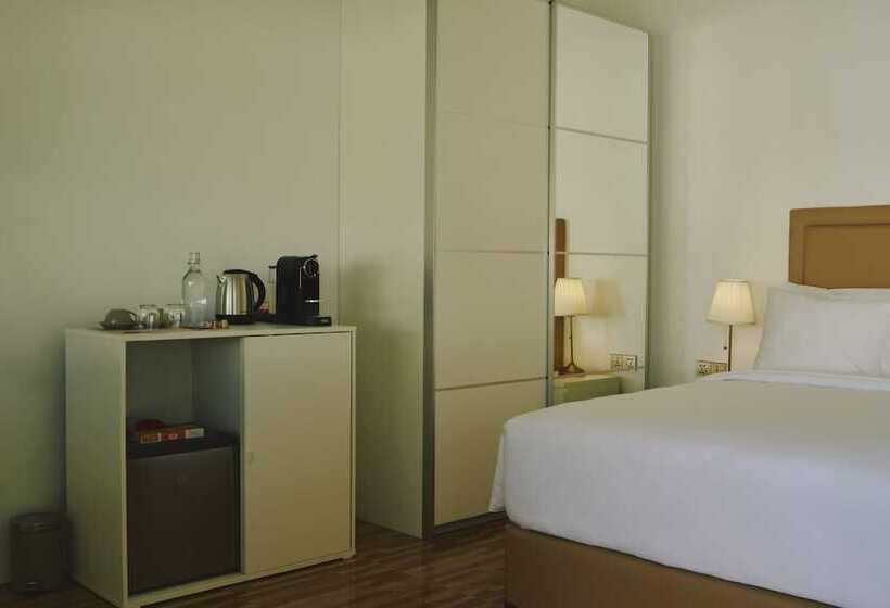 هتل Akomadoo Retreat