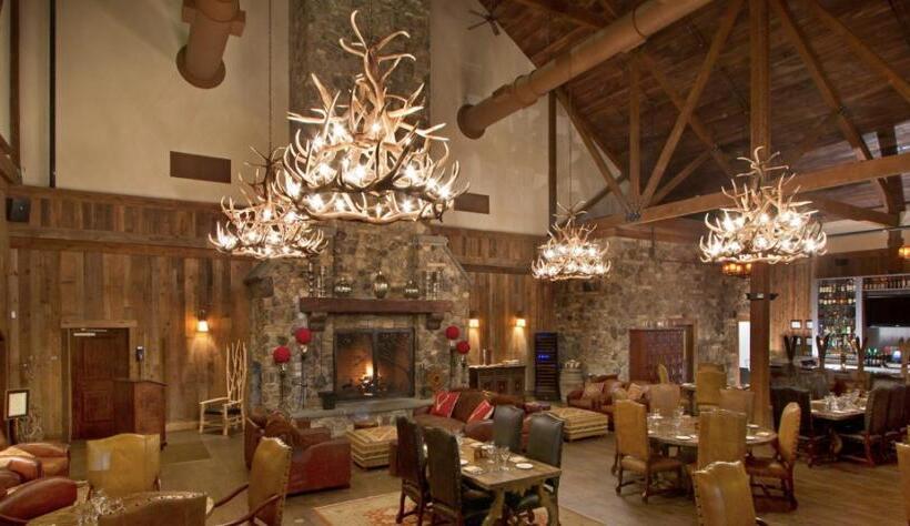 Отель Cozy Mountain View Condo