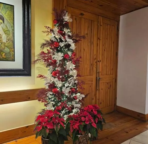 ホテル Baguio Forest Lodge At Camp John Hay 004