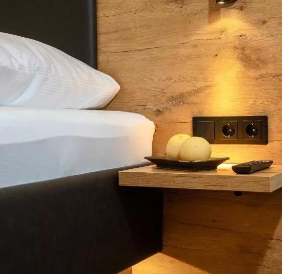 ホテル Nashi Rooms