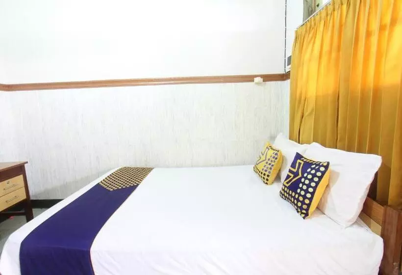 ホテル Oyo 93247 Pondok Pariwisata