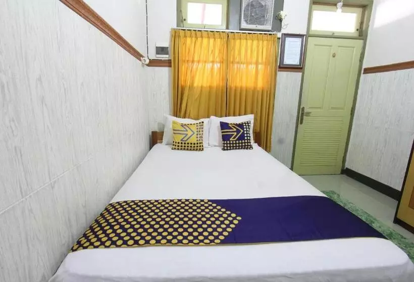 ホテル Oyo 93247 Pondok Pariwisata