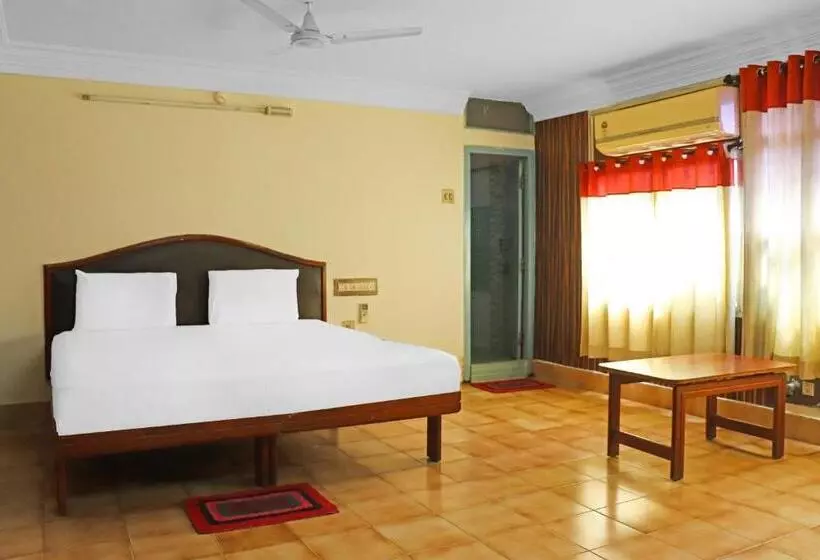 Hotelli Oyo Flagship Venus Lodge