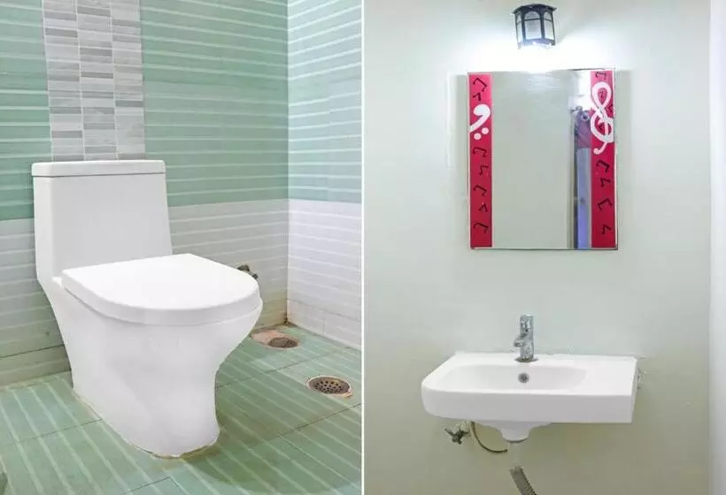 Hotelli Oyo Flagship Venus Lodge
