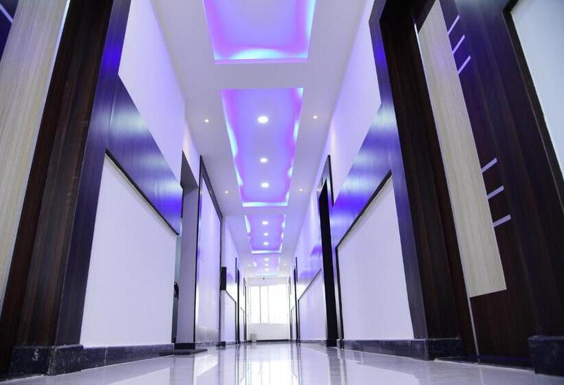 Hotel Pavithra Paradise