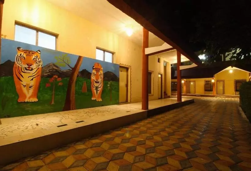 ホテル Saalwood Safari Lodge