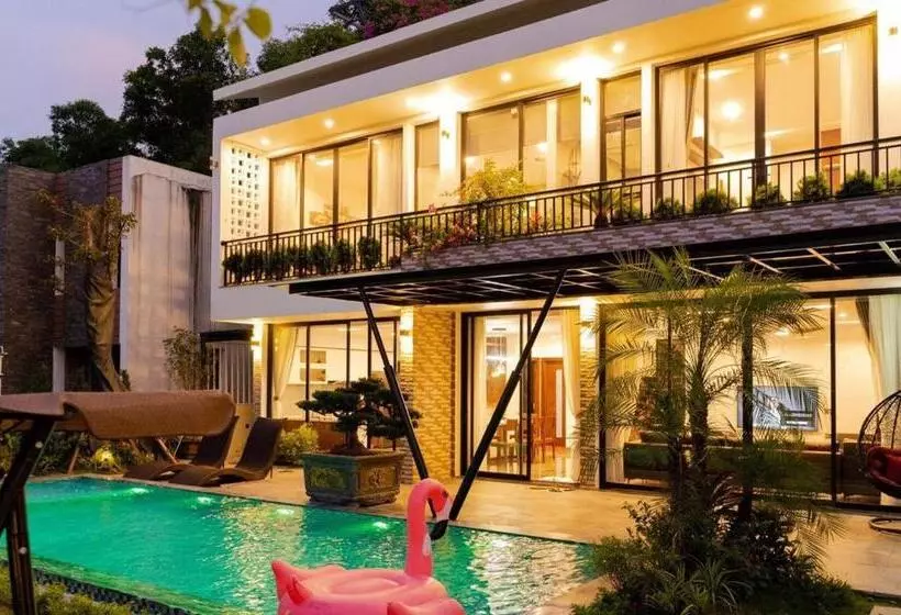 هتل Tico Villa   Villa đại Lải