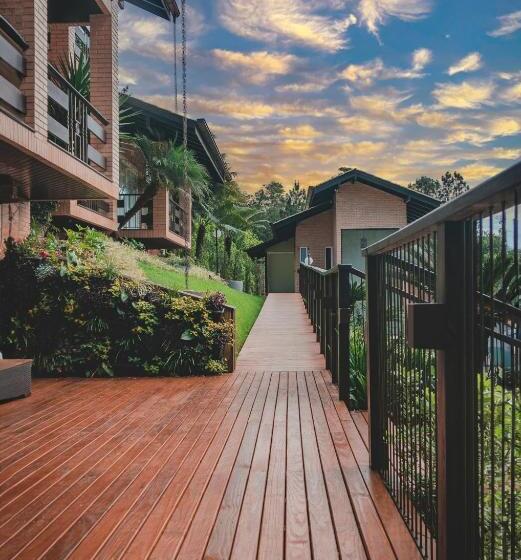 فندق Village Du Lac