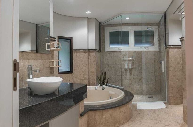 فندق Village Du Lac