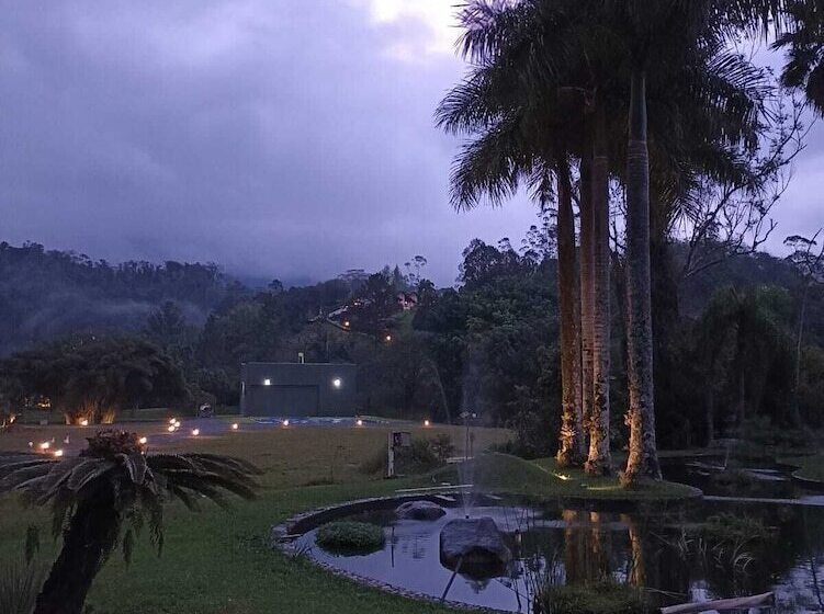 فندق Village Du Lac