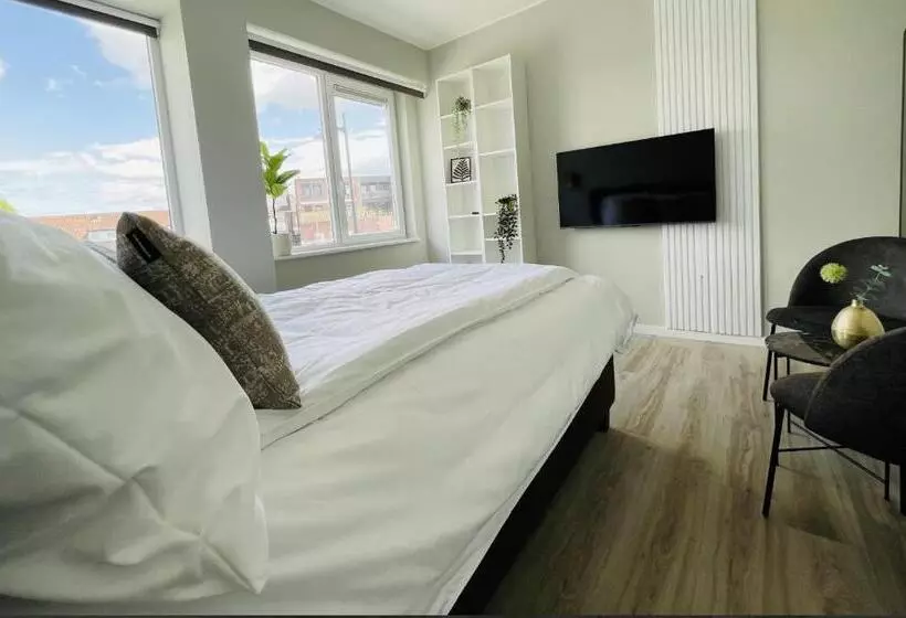 24 Single Bed Accommodation