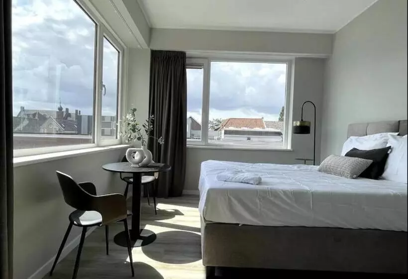 24 Single Bed Accommodation