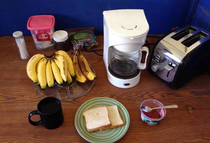 بنسيون 2003 Hotelelcacique 2013 Sjoairportlodge 2019 Coffee Bean Lodge