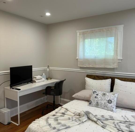 پانسیون Charming Room