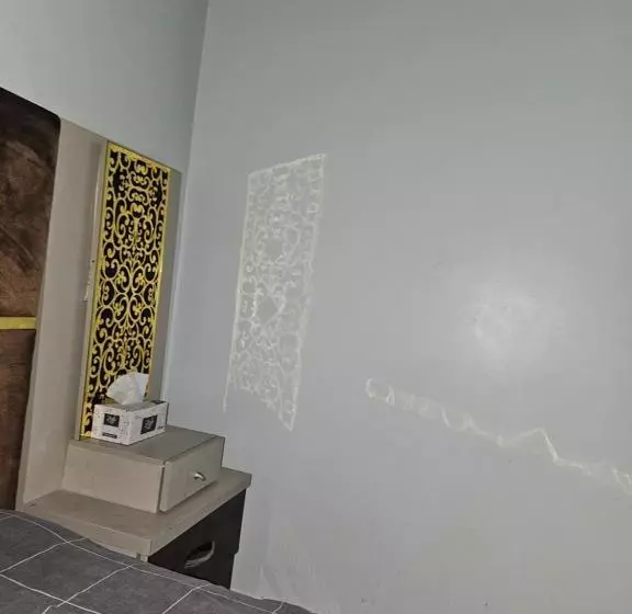 پانسیون Continental Lnn Karachi