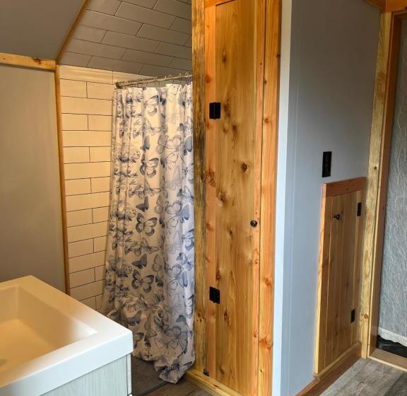 펜션 Cutest Little Cabin In The Woods