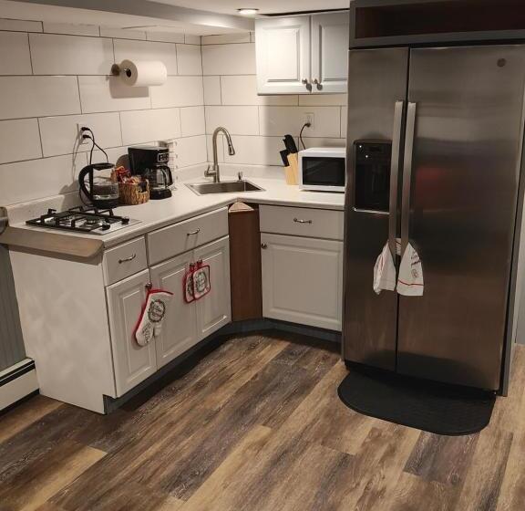 פנסיון Jd Cozynest Llc