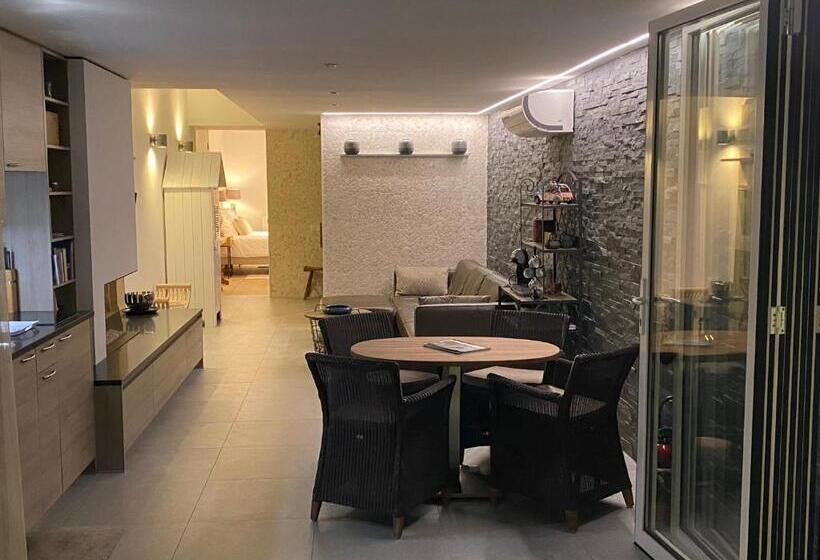 بنسيون Miranius Rey