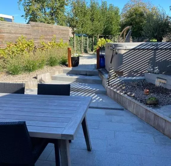 Majatalo Miranius Rey