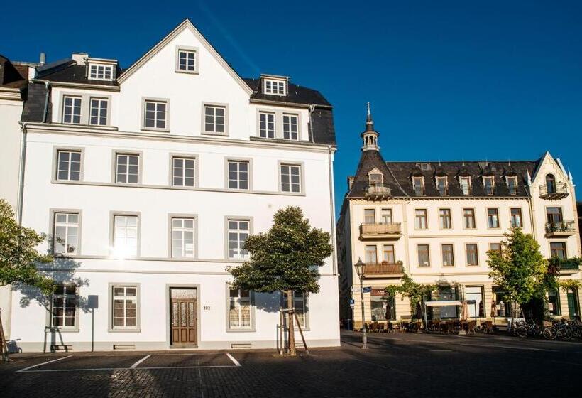 Yokolou   Design Apartments