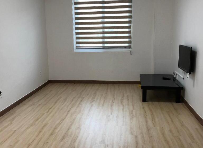 فندق صغير Buan Goodvill