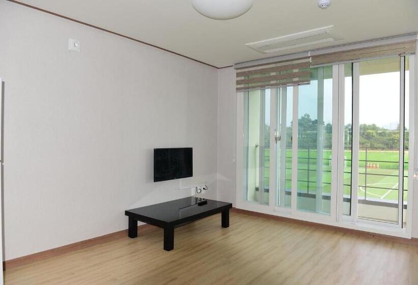 فندق صغير Buan Goodvill