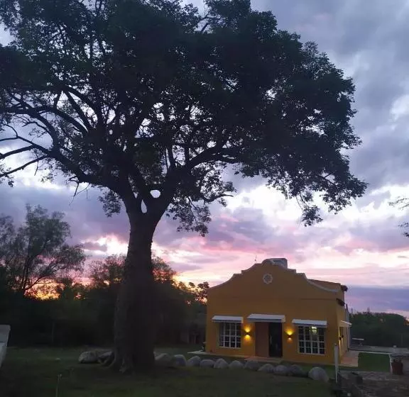 ユースホステル Posada En Las Tapias Translasierras