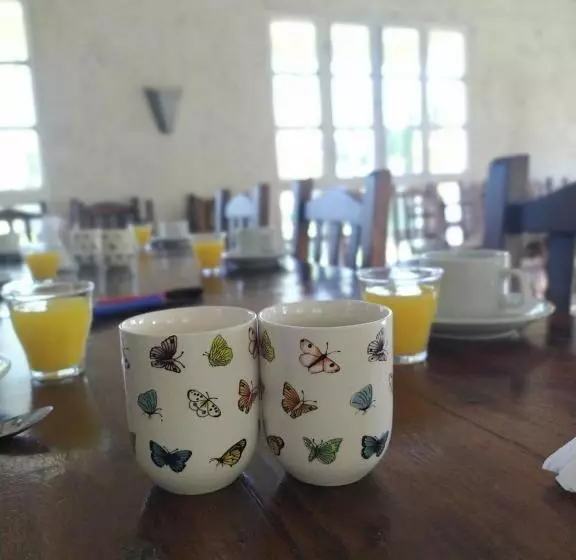 ユースホステル Posada En Las Tapias Translasierras