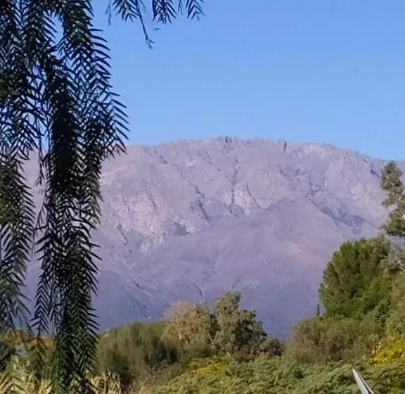 ユースホステル Posada En Las Tapias Translasierras