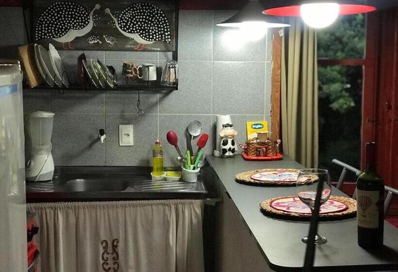 ユースホステル Pousada Querubins