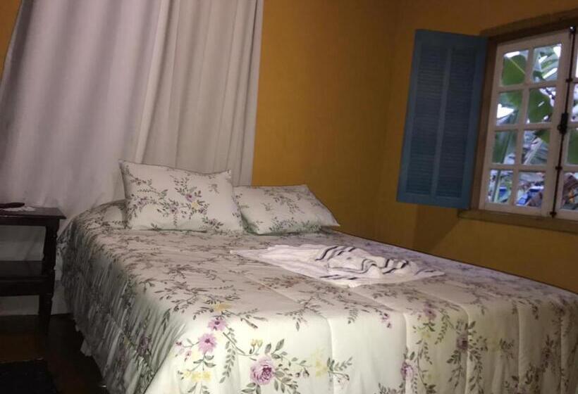 ユースホステル Pousada Querubins