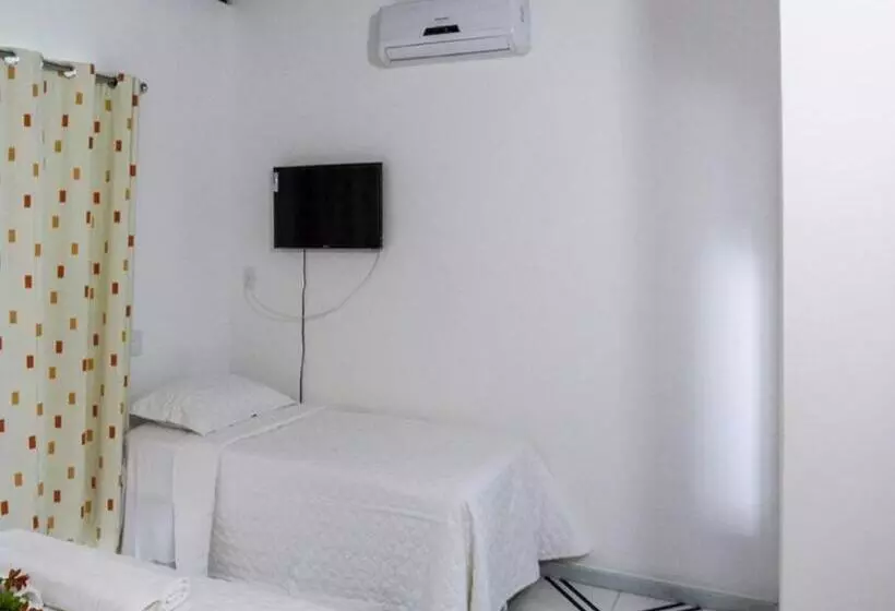 ユースホステル Restaurante & Pousada Almescla